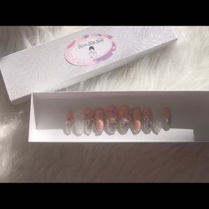 Luxury press on nails ready to ship size Large
